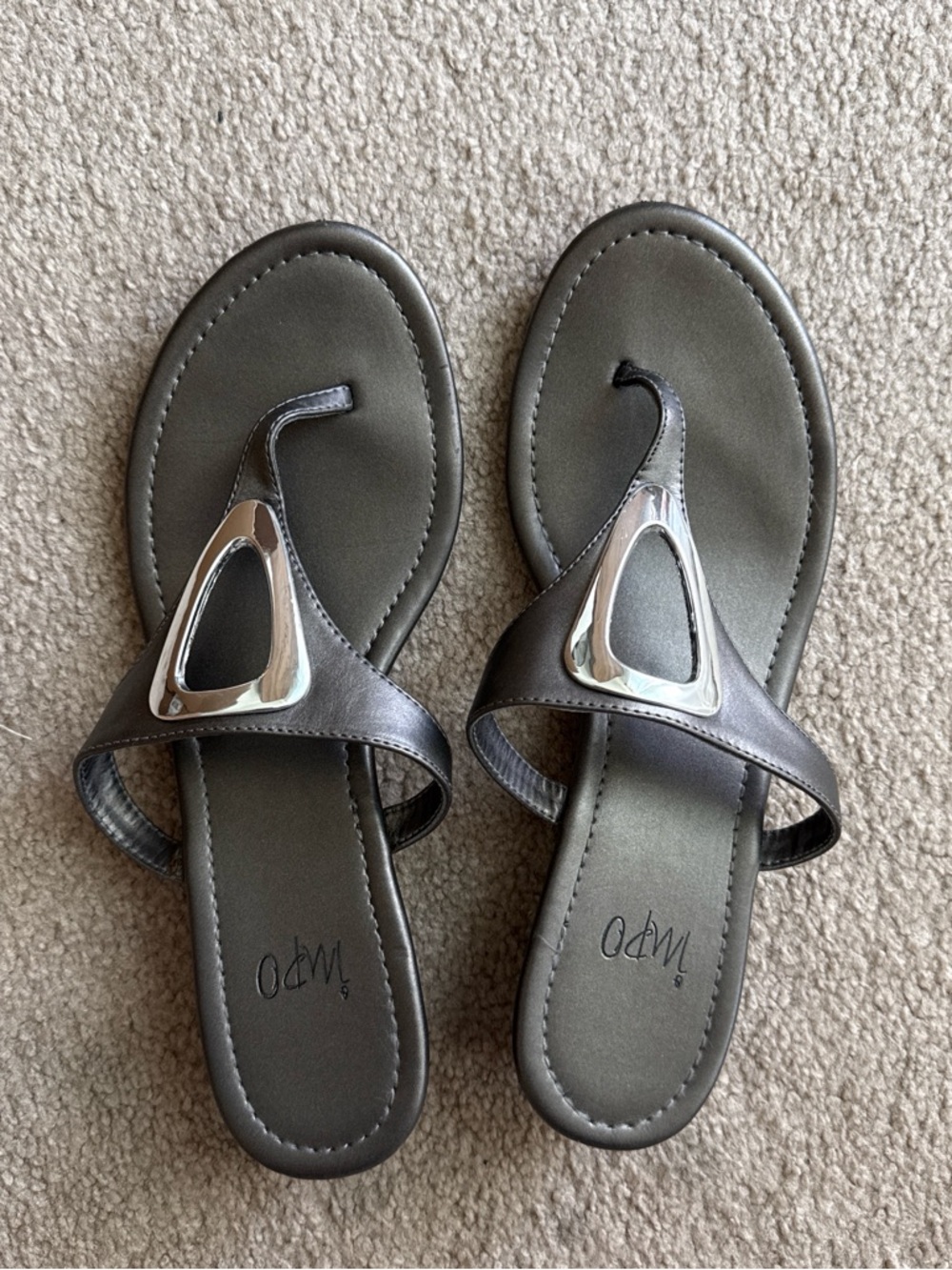 Metallic y2k sandals